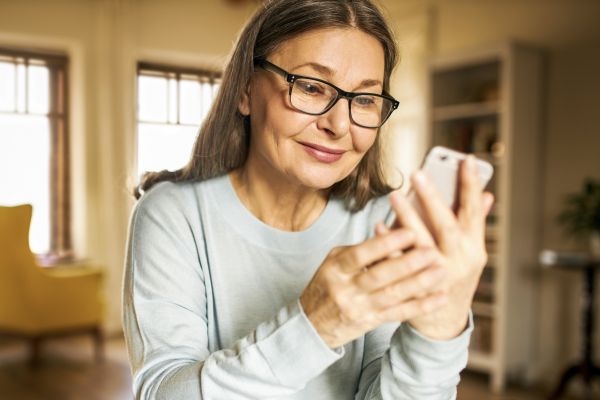 To get the best cell phone coverage, you need a SIM card. But what is it and how do I install it?